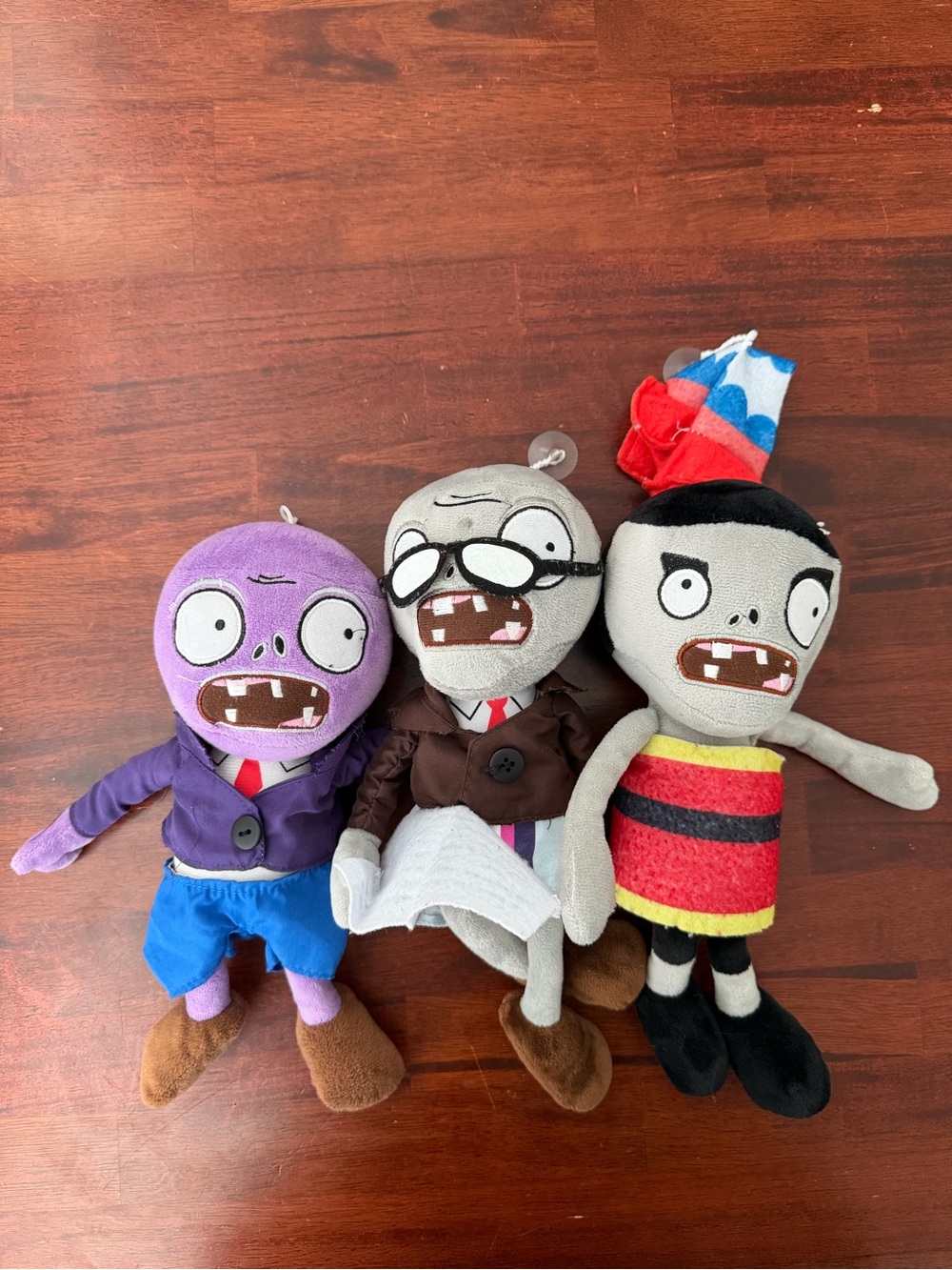 Plants vs. Zombies Zombie Plush Lot of 3 Suction Cup NEWSPAPER HYPNOTIZED PURPLE